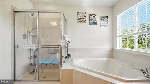 28 Buttonwood Ct, Rosedale, MD 21237 photo 38