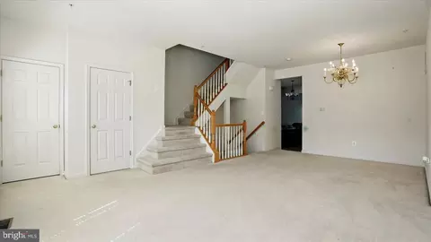 28 Buttonwood Ct, Rosedale, MD 21237 photo 13