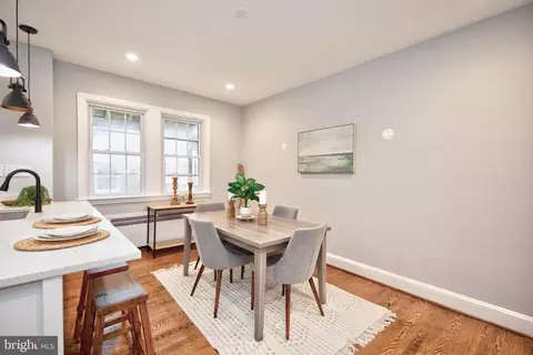 Dining - 416 Dunkirk Rd, Baltimore, MD 21212 photo 1 of 1