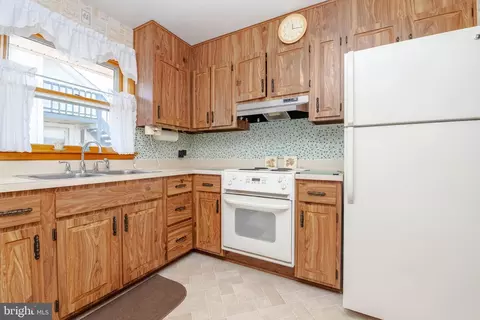 6610 River Drive Rd, Sparrows Point, MD 21219 photo 4