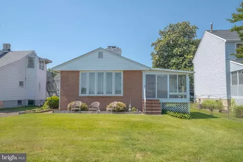 6610 River Drive Rd, Sparrows Point, MD 21219 photo 2