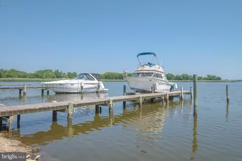 6610 River Drive Rd, Sparrows Point, MD 21219