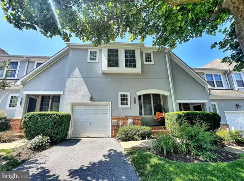 8819 Howard Frst #8819, Pikesville, MD 21208