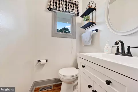 9415 Twilight Dr, Nottingham, MD 21236 photo 15