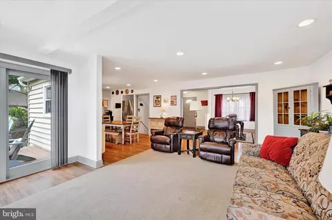 9415 Twilight Dr, Nottingham, MD 21236 photo 8