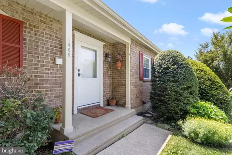1429 Adamsview Rd, Catonsville, MD 21228