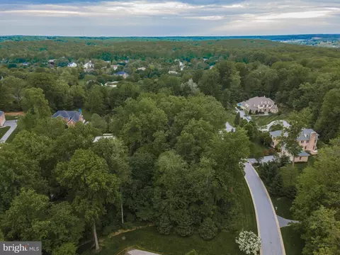 1 Norfolk Ct, Reisterstown, MD 21136