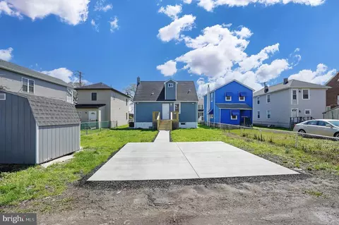 Exterior - 210 Sollers Point Rd, Dundalk, MD 21222 photo 3 of 3