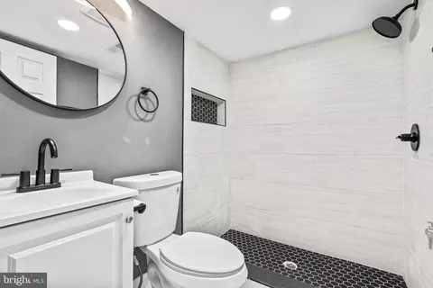 Bath - 210 Sollers Point Rd, Dundalk, MD 21222 photo 3 of 4