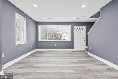 Living - 210 Sollers Point Rd, Dundalk, MD 21222 photo 1 of 1