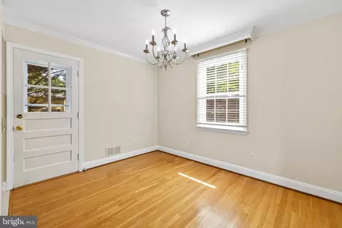 1516 Berwick Rd, Towson, MD 21204 photo 10