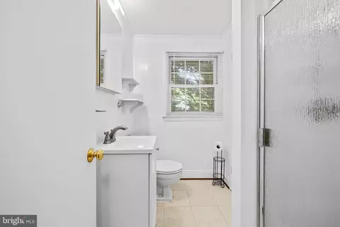 1516 Berwick Rd, Towson, MD 21204 photo 33