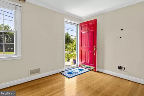 1516 Berwick Rd, Towson, MD 21204 photo 5