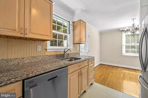 1516 Berwick Rd, Towson, MD 21204 photo 16
