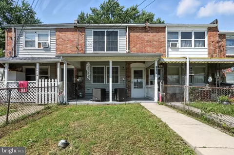 810 Regis Ct, Halethorpe, MD 21227