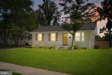 1020 Donington Cir, Towson, MD 21204