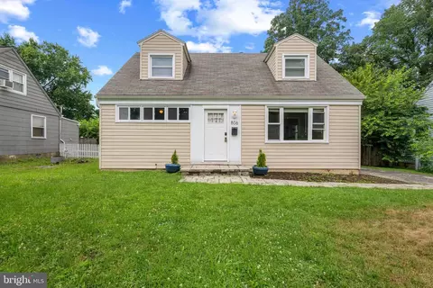806 Templecliff Rd, Pikesville, MD 21208