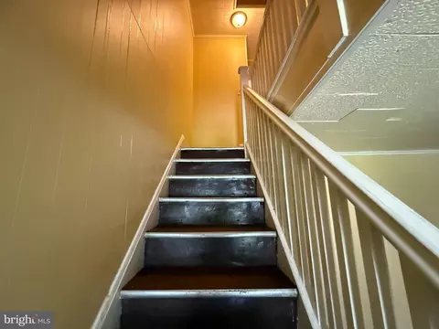 Entry Way - 65 Willow Spring Rd, Dundalk, MD 21222 photo 3 of 4