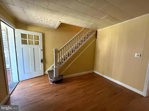 Entry Way - 65 Willow Spring Rd, Dundalk, MD 21222 photo 1 of 4