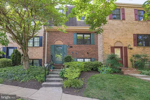 5 Theo Ln #5, Towson, MD 21204