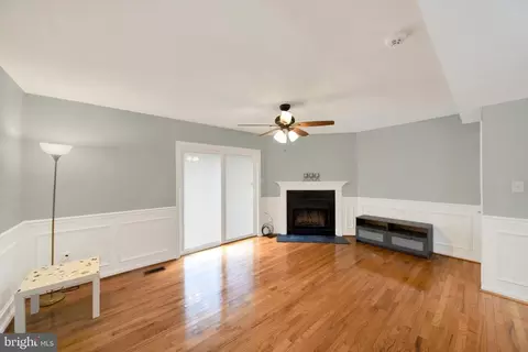 2 Cartwright Ct, Rosedale, MD 21237 photo 8
