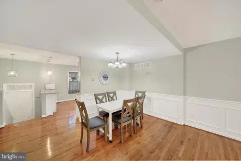 2 Cartwright Ct, Rosedale, MD 21237 photo 9