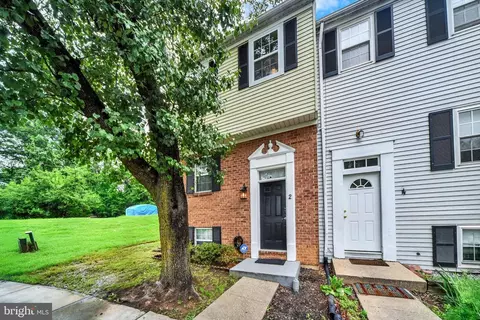 2 Cartwright Ct, Rosedale, MD 21237 photo 2