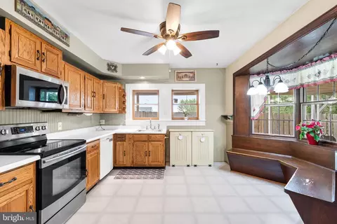 2915 Florida Ave, Halethorpe, MD 21227 photo 11