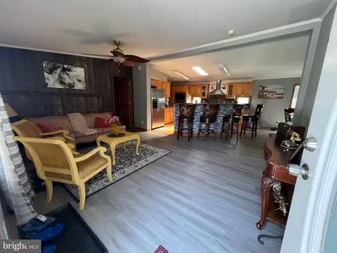 15 Cypress Ln, Middle River, MD 21220 photo 4