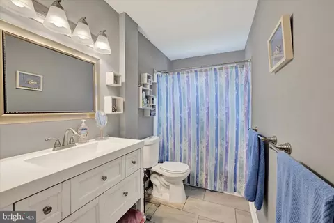 Bath - 5930 Daybreak Ter, Baltimore, MD 21206 photo 1 of 2