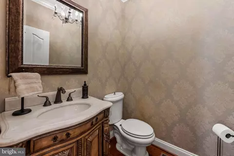 Bath - 13910 Manor Rd, Phoenix, MD 21131 photo 1 of 4