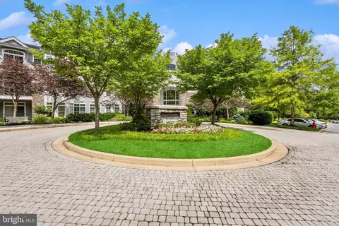 2900 Stone Cliff Dr #102, Baltimore, MD 21209