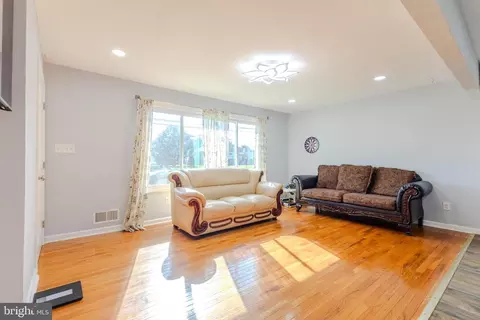 Living - 2111 Rolling Rd, Windsor Mill, MD 21244 photo 1 of 2