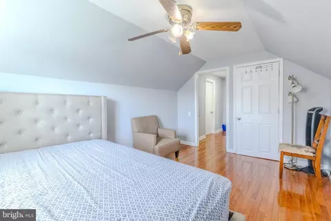 Bedroom - 2111 Rolling Rd, Windsor Mill, MD 21244 photo 8 of 10
