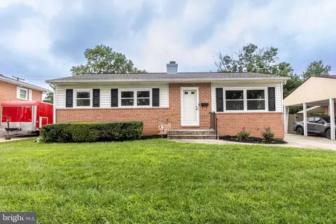 1009 Rowe Ln, Catonsville, MD 21228