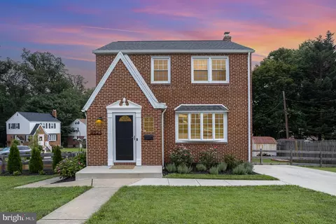 8223 Analee Ave, Rosedale, MD 21237