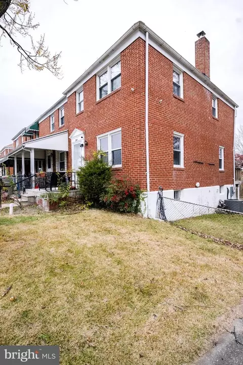 349 Dark Head Rd, Middle River, MD 21220