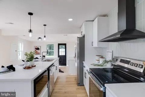 4417 Walnut Rd, Halethorpe, MD 21227 photo 14