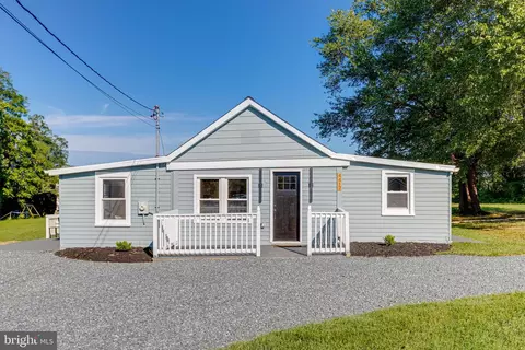 4417 Walnut Rd, Halethorpe, MD 21227 photo 2