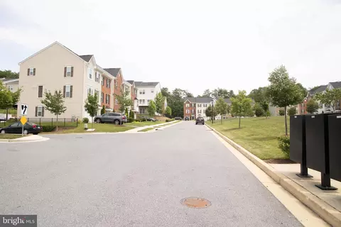 1813 Wind Gate Rd, Baltimore, MD 21227 photo 2