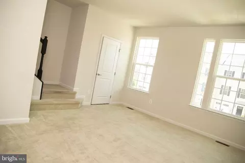 1813 Wind Gate Rd, Baltimore, MD 21227 photo 23