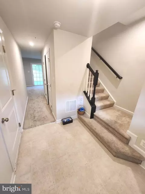 1813 Wind Gate Rd, Baltimore, MD 21227 photo 8