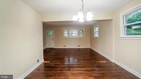Living - 331 2nd Ave, Baltimore, MD 21227 photo 2 of 5