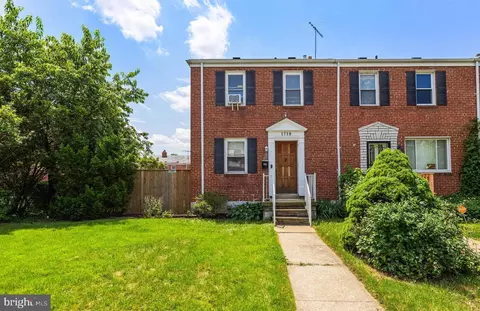 1719 Pin Oak Rd, Parkville, MD 21234