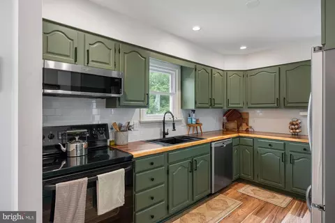 4049 Compass Run Ln, Hampstead, MD 21074 photo 13