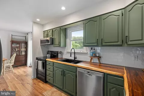 4049 Compass Run Ln, Hampstead, MD 21074 photo 16