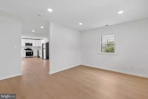 Living - 554 Compass Rd E, Middle River, MD 21220 photo 1 of 3
