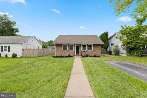 Exterior - 554 Compass Rd E, Middle River, MD 21220 photo 3 of 6