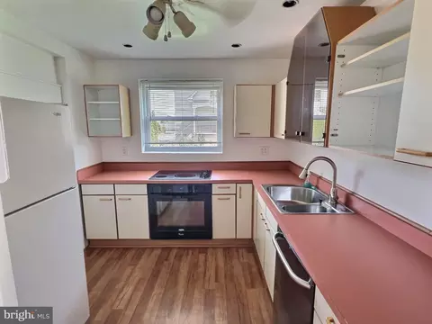 Kitchen - 9015 Cuckold Point Rd, Sparrows Point, MD 21219 photo 2 of 2