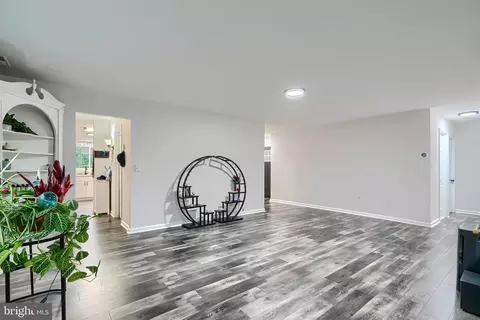 2001 Kennicott, Windsor Mill, MD 21244 photo 8